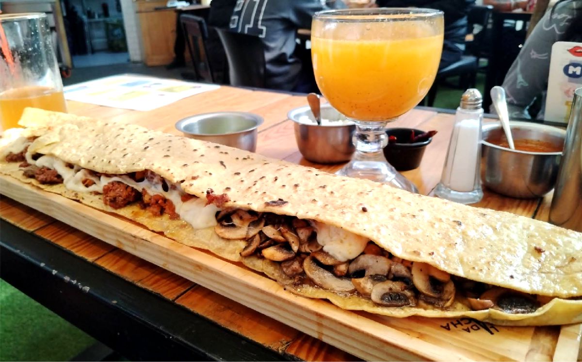 Quesadillas Gigantes